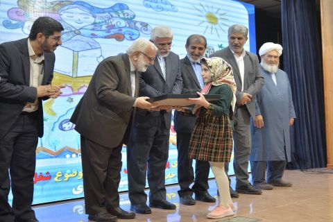 برگزاری جشن خودکفایی ۲۶۵۳ مددجوی استان گلستان 1402/08/24