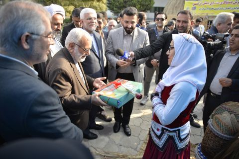 برگزاری جشن خودکفایی ۲۶۵۳ مددجوی استان گلستان 1402/08/24