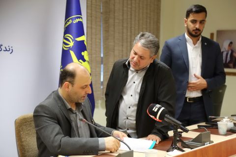 نشست خبری مدیرعامل صندوق قرض‌الحسنه امداد ولایت   1403/02/10