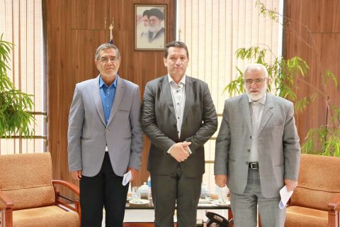 دیدار رئیس کمیته امداد با نمایندگان مجلس شورای اسلامی 1403/04/11
