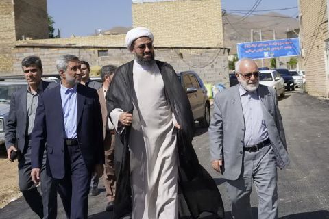 مراسم واگذاری مجتمع 32 واحدی "ولایت" همدان با حضور رئیس کمیته امداد 1402/04/14