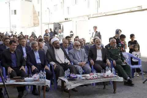 مراسم واگذاری مجتمع 32 واحدی "ولایت" همدان با حضور رئیس کمیته امداد 1402/04/14