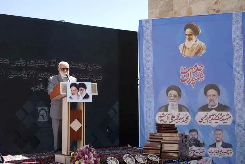 مراسم واگذاری مجتمع 32 واحدی "ولایت" همدان با حضور رئیس کمیته امداد 1402/04/14