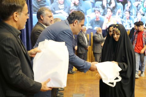 مراسم تجلیل از دانش‌آموزان پذیرفته شده در مدارس (سمپاد) و نمونه دولتی - مشهد مقدس  1403/06/16