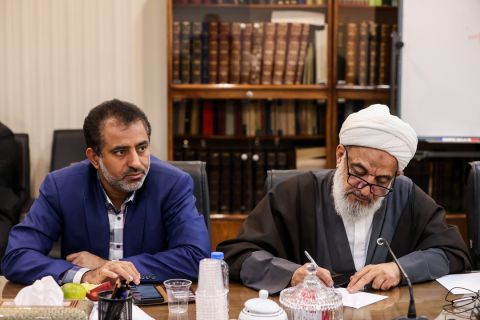 نشست مشترک مجمع نمایندگان استان تهران با رئیس کمیته امداد امام خمینی(ره)  1403/08/09