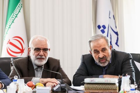 نشست مشترک مجمع نمایندگان استان تهران با رئیس کمیته امداد امام خمینی(ره)  1403/08/09