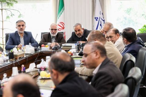 نشست مشترک مجمع نمایندگان استان تهران با رئیس کمیته امداد امام خمینی(ره)  1403/08/09