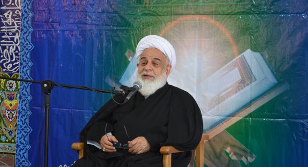 امام گردن همه ما حق دارد و ادامه راه او وظیفه همه است .