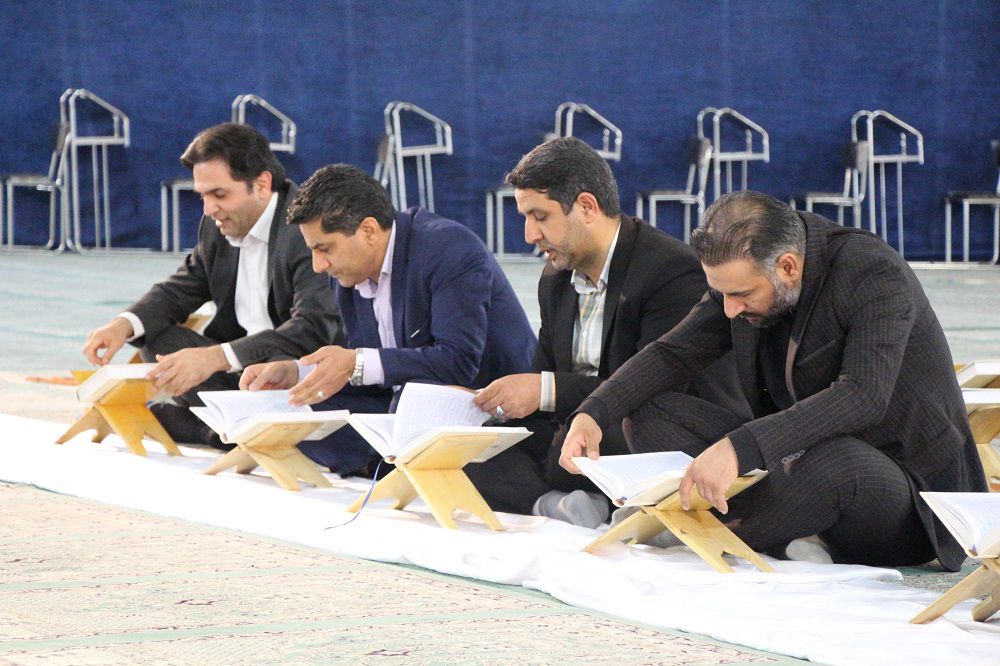 دیدار کارآفرینان و نخبگان تحت حمایت امداد با امام جمعه زاهدان