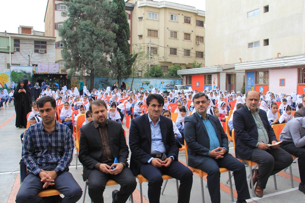 آیین نواخته شدن زنگ عاطفه ها در مدارس استان گلستان به روایت تصویر  07 /1404/07