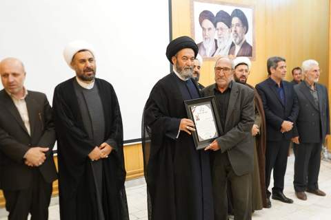 گزارش تصویری تجلیل از زکات‌دهندگان برتر شهرستان پارس‌آباد1405/03/16
