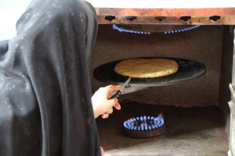 گزارش تصویری- پخت فتیر و پذیرایی از اجتماع مردمی شهرستان بجنورد توسط بانوان کمیته امداد خراسان شمالی
