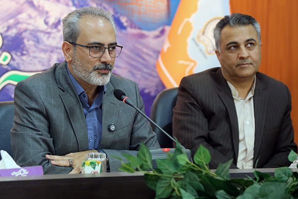 اهدای 70 بسته تحصیلی به دانش‌‌آموزان نیازمند اردبیلی