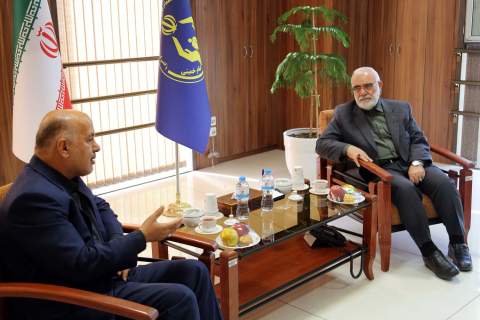 دیدار رئیس کمیته امداد با نمایندگان مجلس1404/08/12