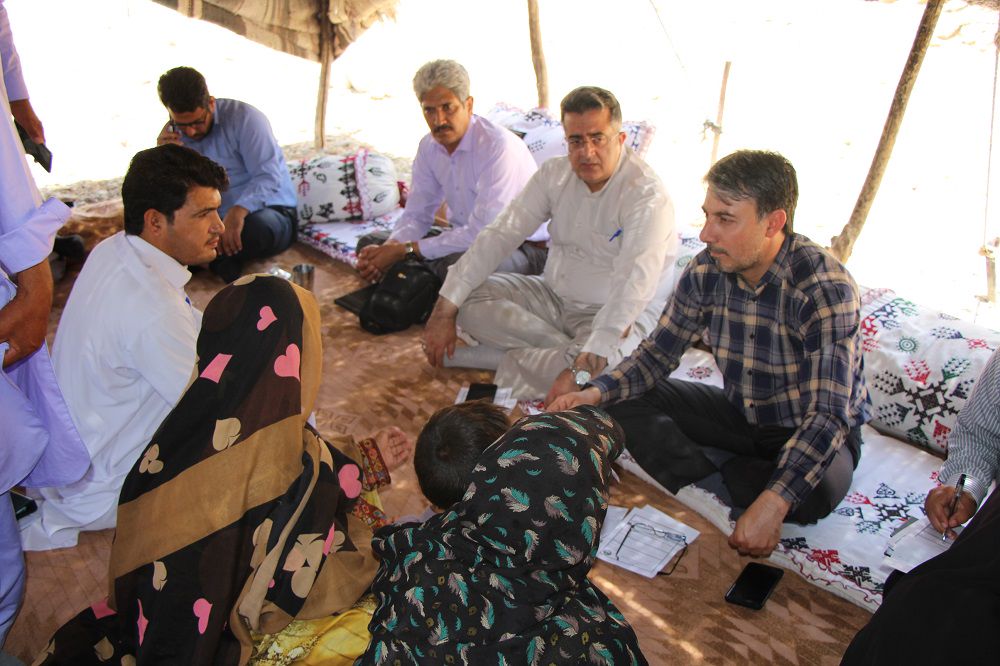 برپایی میز خدمت در روستای کله‌شهتوت تفتان