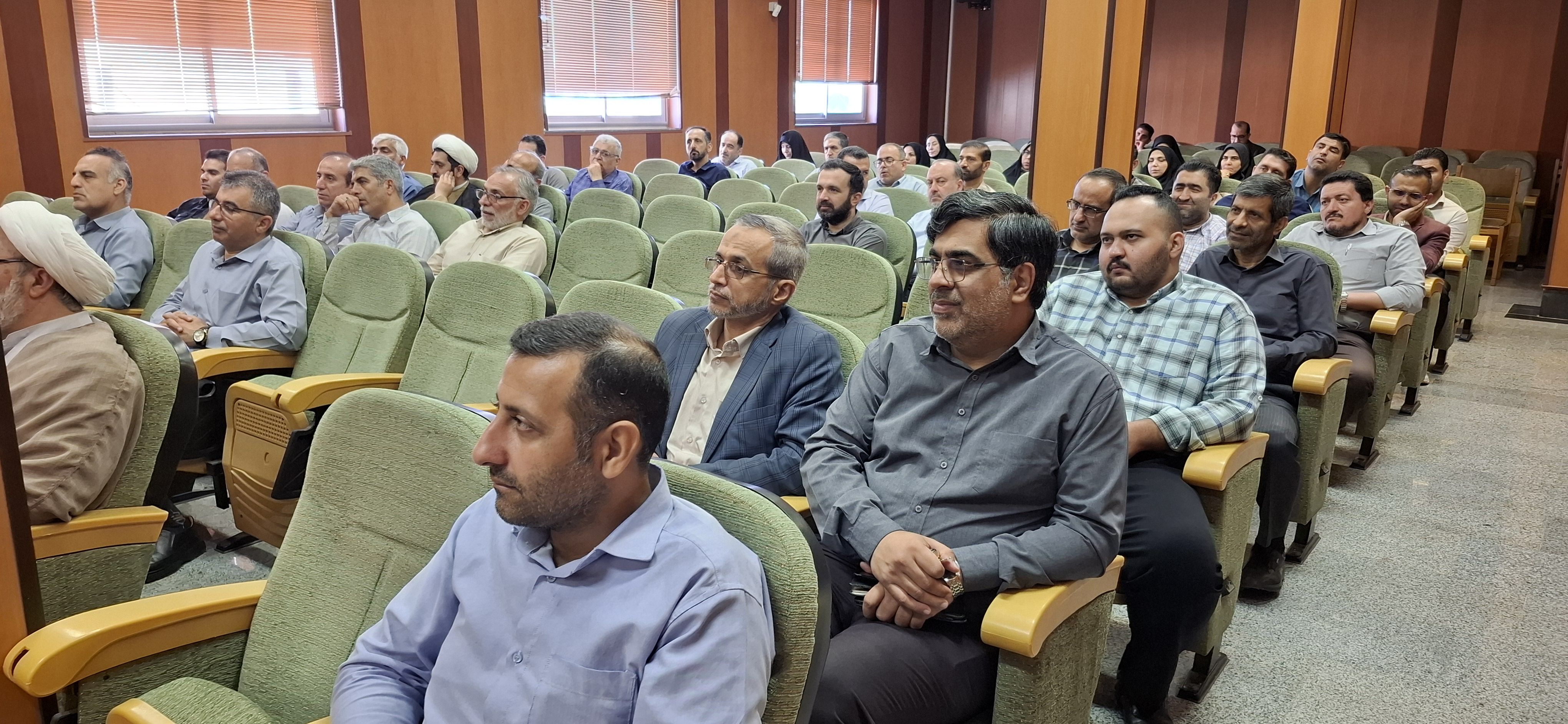 جلسه بصیرتی ابعاد جنگ تحمیلی سوم و ضرورت دشمن‌شناسی به روایت تصویر1405/03/20