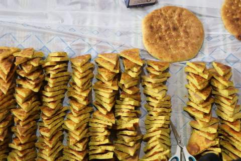گزارش تصویری- پخت فتیر و پذیرایی از اجتماع مردمی شهرستان بجنورد توسط بانوان کمیته امداد خراسان شمالی