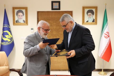 امضای تفاهم‌نامه همکاری میان کمیته امداد و انجمن دوستی ایران و چین  1403/04/04