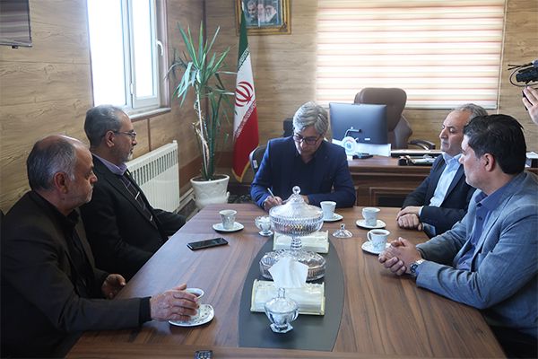 تفاهم‌نامه ایجاد نیروگاه خورشیدی 100 مگاواتی در استان اردبیل منعقد شده است