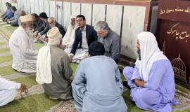 برپایی میز خدمت کمیته امداد در مسجد جامع مهرستان