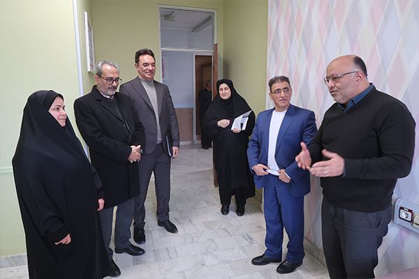 بازدید از نحوه ارائه خدمات روان‌شناسی و مشاوره به مددجویان کمیته امداد