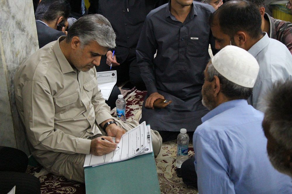 میز خدمت جهادی کمیته امداد در مناطق محروم زاهدان