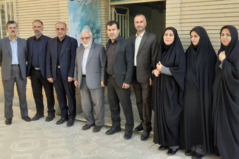 دیدار رئیس کمیته امداد با مددجویان شهرستان فیروزکوه  1403/05/04