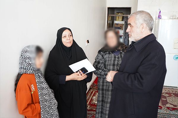 دیدار و دلجویی نایب‌رئیس مجلس شورای اسلامی از ایتام اردبیلی