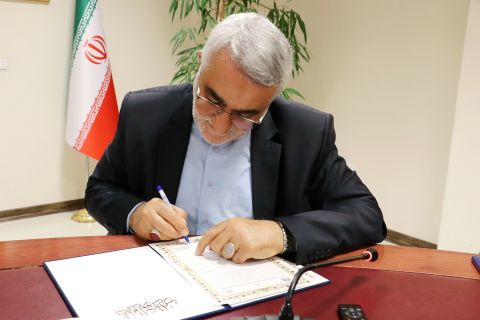 امضای تفاهم‌نامه همکاری میان کمیته امداد و انجمن دوستی ایران و چین  1403/04/04