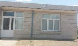 احداث و تعمیر بیش از ۶۰ واحد مسکونی مددجویان با همکاری ۴۴ نهاد و خیر در خلیل‌آباد
