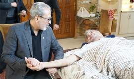 دیدار مدیرکل کمیته امداد اردبیل با جانباز ۷۰ درصد دفاع مقدس 