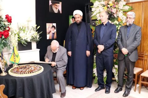 حضور رئیس کمیته امداد در دفتر حزب الله لبنان  1403/07/10