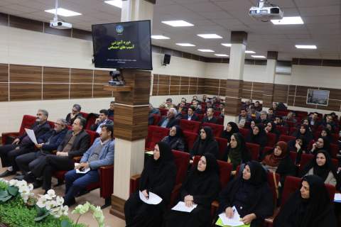  گزارش تصویری- دوره آموزشی آسیب‌های اجتماعی و تکنیک‌های تشخیص مشکلات مددجویان خراسان شمالی 7 دی 1404