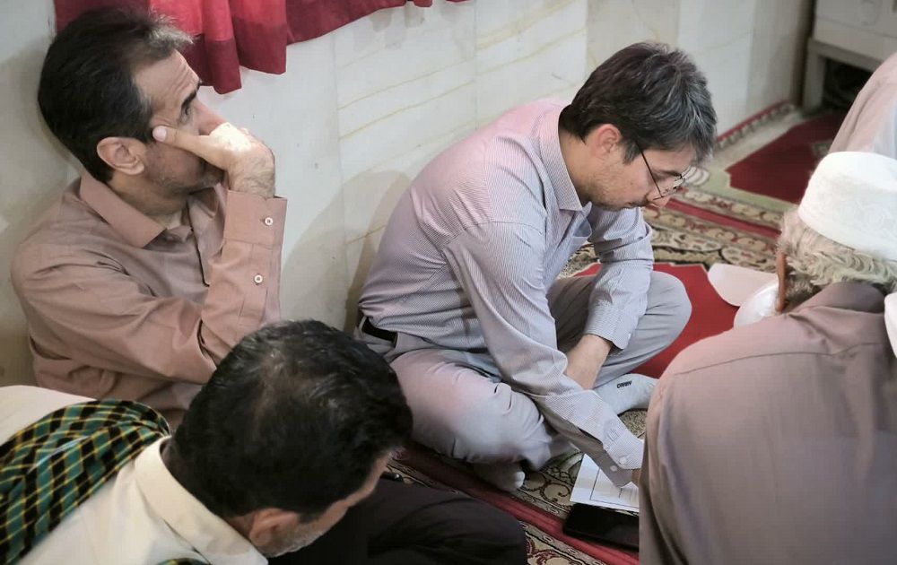برپایی میز خدمت کمیته امداد در مسجد جامع گلشن