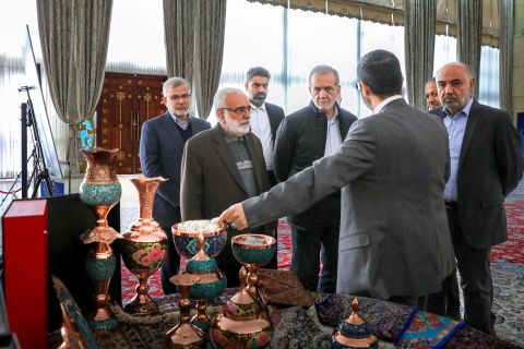 جشن توانمند سازی ( بلندای همت ) با حضور رئیس جمهور سه شنبه  1403/12/14 برگزار شد 