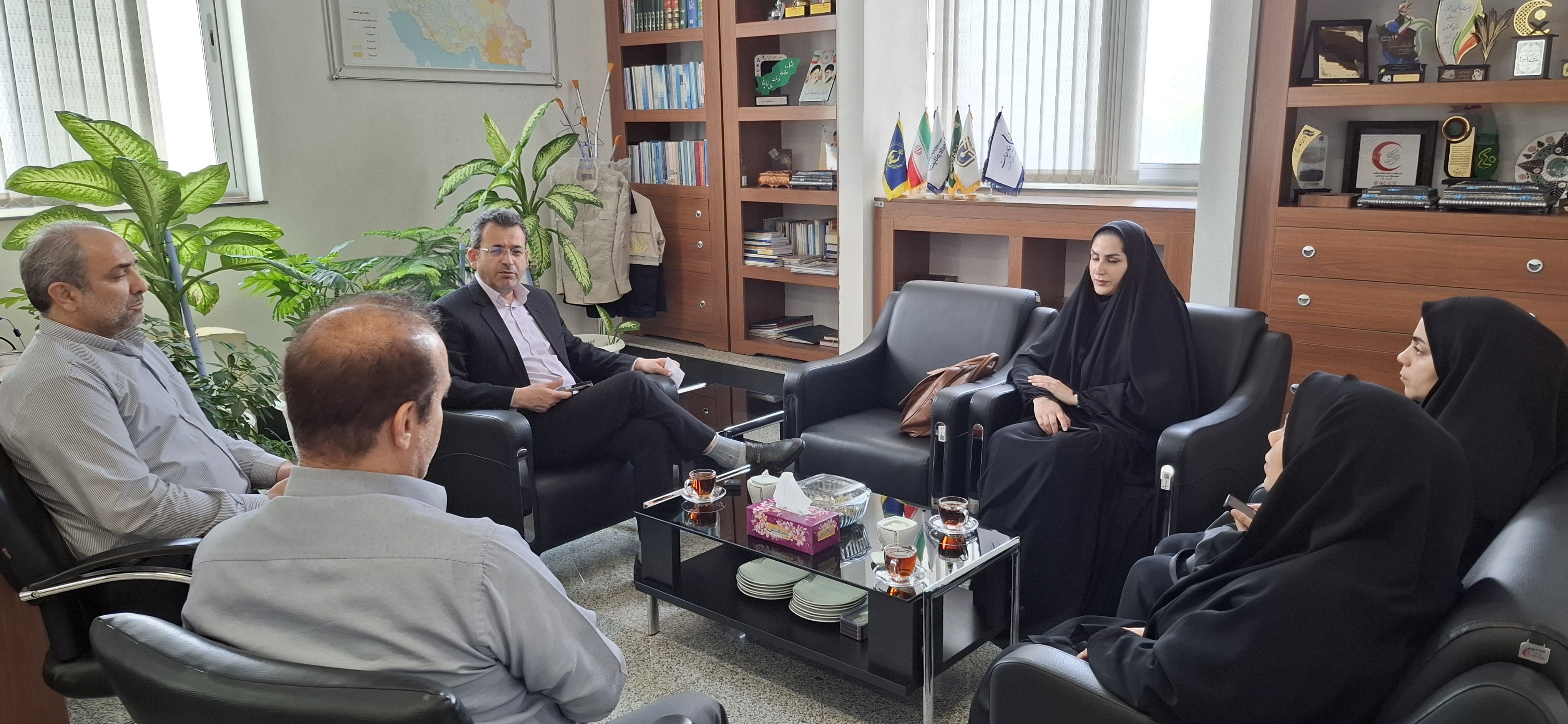 هم‌افزایی کمیته امداداستان گلستان و بنیاد خیریه آبشار عاطفه‌ها برای حمایت از نیازمندان 