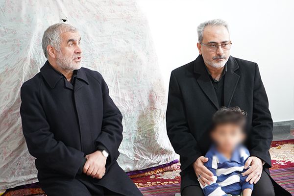 دیدار و دلجویی نایب‌رئیس مجلس شورای اسلامی از ایتام اردبیلی