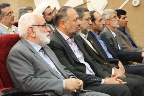 مراسم تجلیل از پذیرفته‌شدگان برتر دانشگاه فرهنگیان  1403/02/16 