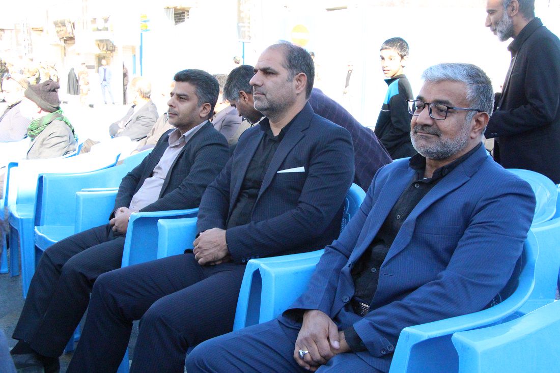 حضور امدادگران بسیجی در آیین تشییع پیکر شهدای گمنام زاهدان
