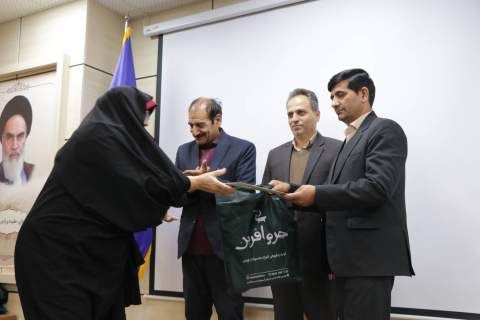  گزارش تصویری- دوره آموزشی آسیب‌های اجتماعی و تکنیک‌های تشخیص مشکلات مددجویان خراسان شمالی 7 دی 1404