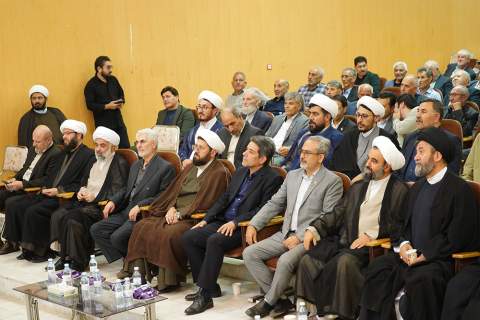 گزارش تصویری تجلیل از زکات‌دهندگان برتر شهرستان پارس‌آباد1405/03/16