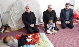 دیدار و دلجویی نایب‌رئیس مجلس شورای اسلامی از ایتام اردبیلی