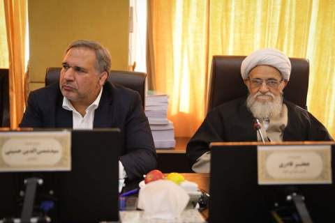 نشست رئیس کمیسیون اقتصادی با اعضای شورای مرکزی زکات1404/08/13