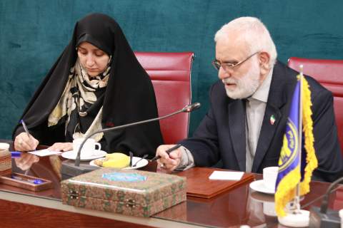 تفاهم نامه بین کمیته امداد و معاونت امور زنان و خانواده ریاست جمهوری1405/03/05