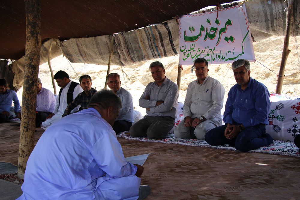 برپایی میز خدمت در روستای کله‌شهتوت تفتان