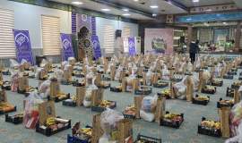 مشارکت ۶۳ مرکز نیکوکاری اداره یک مشهد در رزمایش توزیع بسته‌های معیشتی ویژه شب یلدا