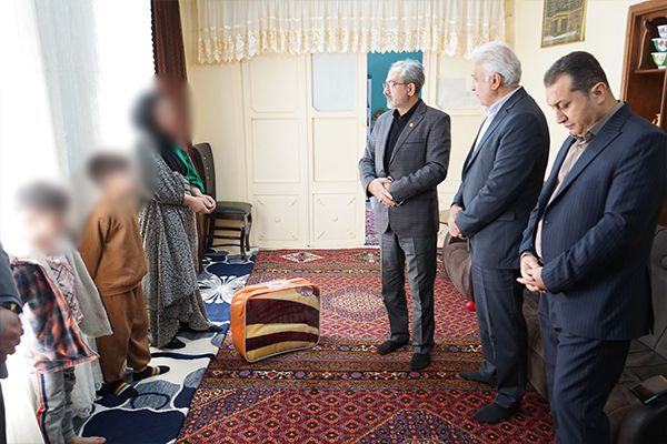 بازدید مدیر امور شعب بانک صادرات از منازل مددجویان کمیته امداد اردبیل