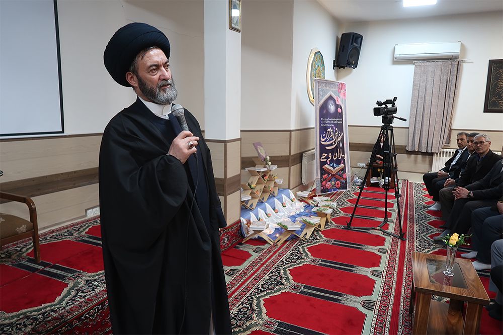 بازدید امام جمعه اردبیل از کانون فرهنگی تربیتی الغدیر