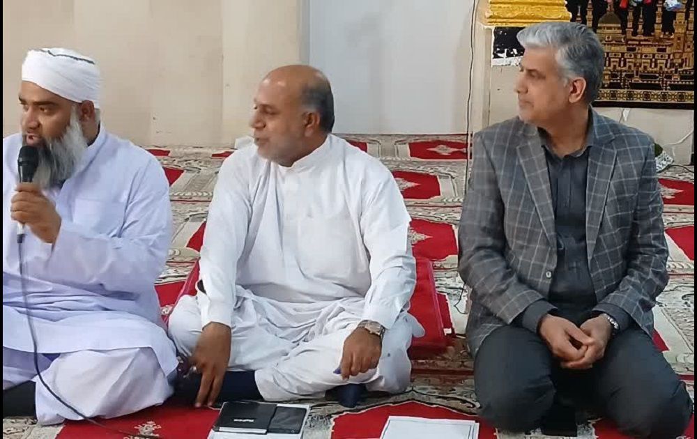 برپایی میز خدمت کمیته امداد در مسجد جامع گلشن
