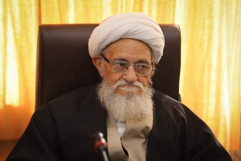 نشست رئیس کمیسیون اقتصادی با اعضای شورای مرکزی زکات1404/08/13